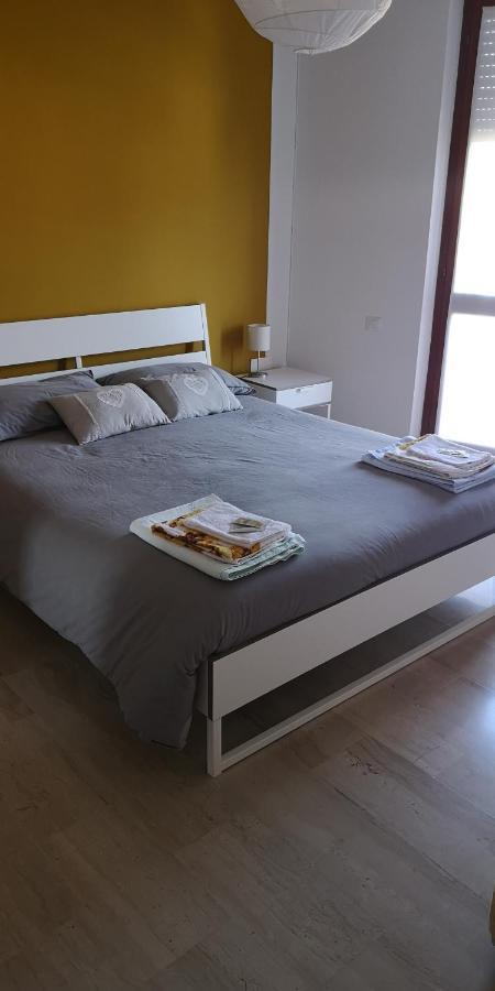 Welcome B&B Foligno Bagian luar foto